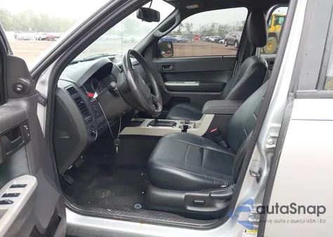 2011 Ford Escape Xlt z USA, uszkodzony, nr VIN 1FMCU0D78BKB32984